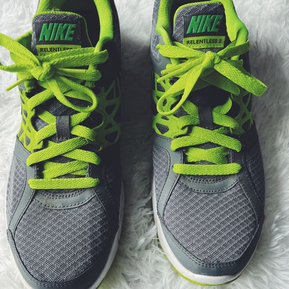 ❌ S O L D ❌ 
Mens Nike ‘Relentless 2’ Sneakers